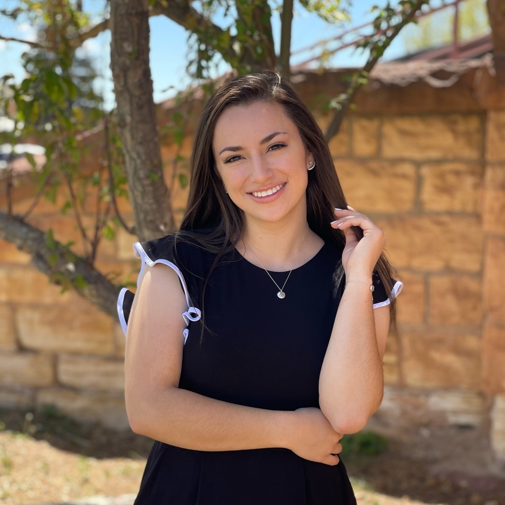 Meet your Posher, Sienna